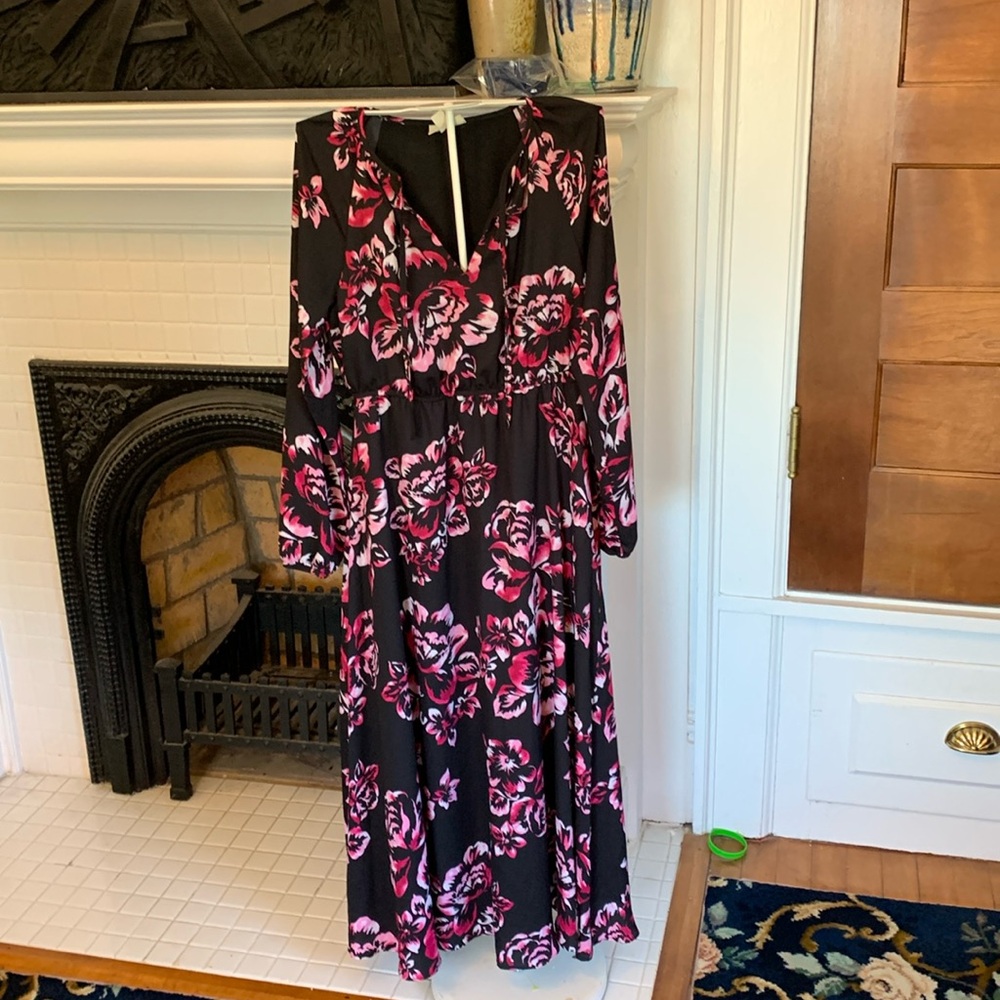 Maison Jules floral midi dress. Maybe worn once. Retail 80